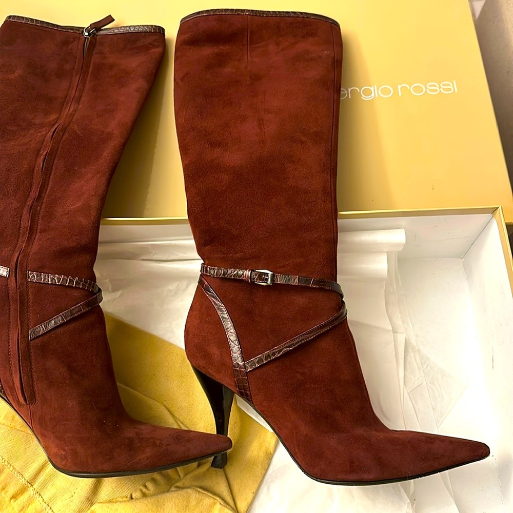 Sergio Rossi Burgundy Suede Boot size 37